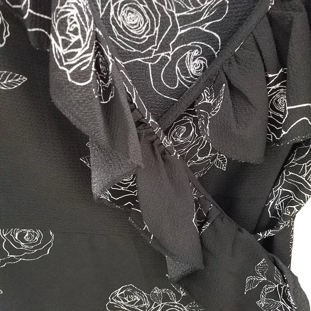 Urban Heritage Womens Sz M Black White Floral Long Sleeve Wrap Dress - Picture 4 of 10